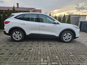 Ford Kuga 1.5tdci 88kw, 113 000km,Led svetlá,Navi, r.v. 2021 - 3