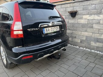 Honda CR-V 2,4 ivtec  122 kw  A/T  2010 4x4 - 3