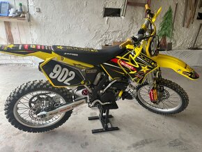 Suzuki 250 RMZ - 3