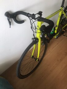 Predám cestný bicykel FUJI Sportif 2.1 - 3