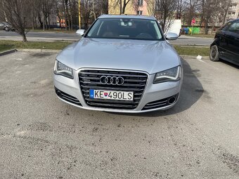 Predám krásnou A8 long s výkonným 8 válcovým motorem 4.2Tdi - 3