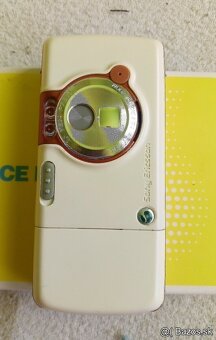 SonyEricsson W800i - NOVY ORIGINAL KRYT - 3