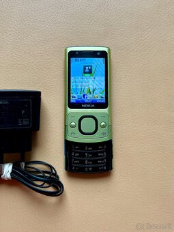 Nokia 6700s - 3