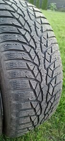 Nokian Nokian WR D4 215/55 R17 98H XL 
 - 3