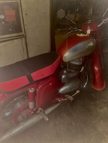 Jawa 250/353 - 3