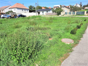 STAVEBNÝ POZEMOK  na RD, Veľké Bedzany, okr. Topoľčany - 3