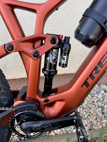 Predám Trek Fuel EXe 9.7 Matte Pennyflake - 3