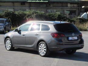 Opel Astra Sport Tourer ST 2.0 CDTI ECOTEC 165k Cosmo A/T - 3