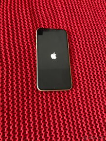 iPhone XR žltý 64 GB - 3