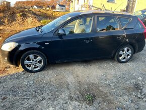 Predám Kia Ceed SW 1.6 CRDi 2008 nafta - 3