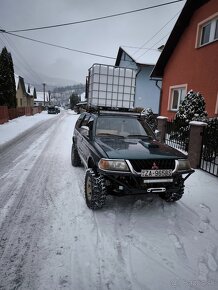 Mitsubishi Pajero šport 2,5 - 3