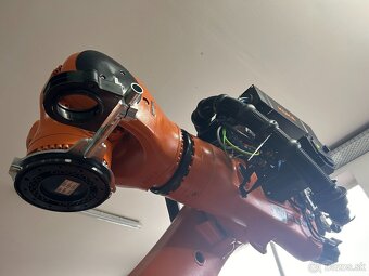 KUKA robot KR500 R2820 KRC4 Nosnost 500 kg - 3