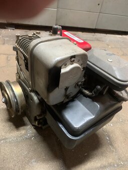 Briggs stratton - 3