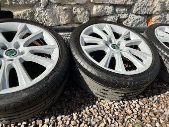 Škoda RS Zenith 5x112 R18, 225/40 R18 - 3