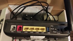 telekom WI-FI router ADB VA2111    USB vstup - 3