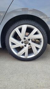 5x112 R18 Bergamo Golf 8 Gti - 3