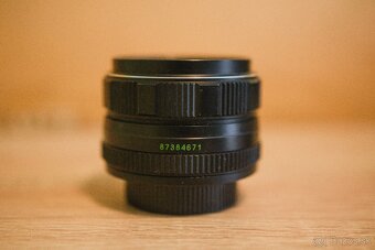 Helios 44M-4 58mm f/2 - 3