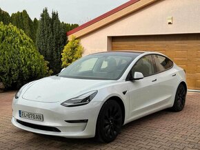 Tesla model 3 - Long Range - 2021 366kw = 490 HP - 3