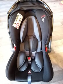 Klippan Dinofix autosedacka pre babatka - 3