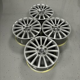 Original VW disky R18 / 5x120 - 3