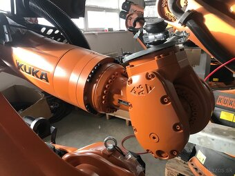 KUKA robot KR210 R2700 Quantec KRC4 - 3