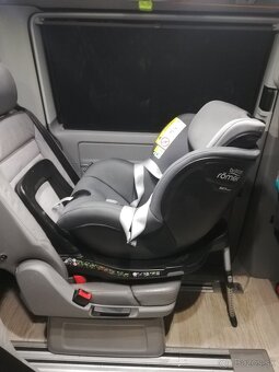 Autosedačka Britax Römer DUALFIX I-SIZE 0-18kg (0-4 rokov) - 3