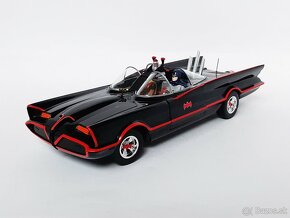 1:18 - Batmobile 1966 + Batman / Robin - Hot Wheels - 1:18 - 3