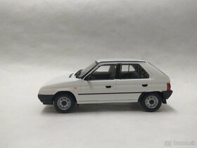 ŠKODA FAVORIT GLX - 1:43 - 3