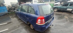 Lacno rozpredám Opel Zafira 2009-2014 na náhradné diely - 3