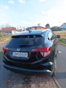 Honda HR-V 1.6 i-DTEC Executive - ZNIZENÁ CENA - 3