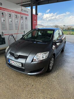 Toyota Auris 1.4 dual VVTi 6st manuál 74kw - 3