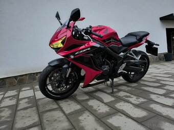 Honda CBR 650 R padnuta - 3