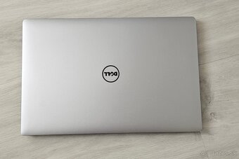 Dell XPS 15 9560 + Dokovacia stanica WD15 - 3