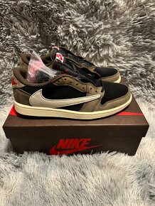 Jordan 1 Low Travis Scott Mocha - 3