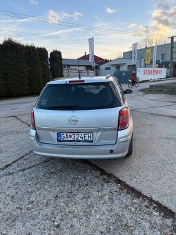 Opel astra 2005 combi 1.7 cdti - 3