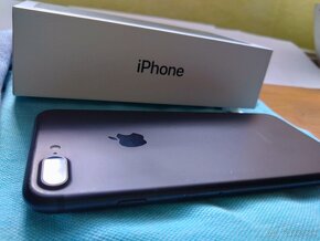 Apple iPhone 7 plus - 3