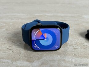 Apple Watch Series 9 45 (záruka: 30.1.2025,batéria:100%) - 3