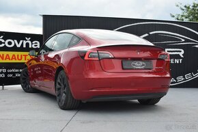 PRENÁJOM TESLA MODEL 3 - 3