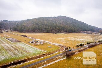 Na predaj stavebný pozemok v obci Lackovce - 3