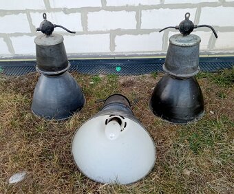 INDUSTRIALNA LAMPA - 3