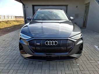 Audi e-tron S-Line Black Edition 50 quattro Najeto: 124 200 - 3