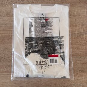 Supreme x Jordan White Biggie Tee - 3