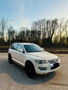 Volkswagen Touareg 3.0TDi R-Line - 3