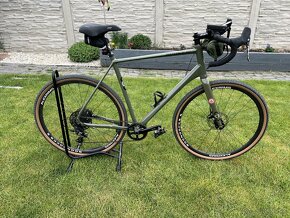 Gravel Serious Gravix PRO Disc 28" - 3