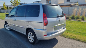 Peugeot 807 2.0hdi 100kw facelift 8.miestne rok 2011 - 3