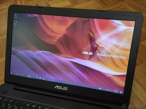 Asus F556U - 15,6" FHD/ Core i5/ 12GB/ 256GB / nVidia 940MX - 3