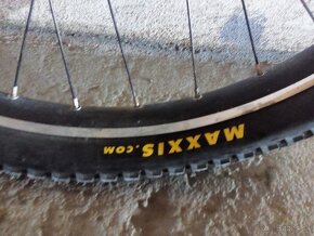 Predam plašť MAXXIS Holy Roller 26“ - 3