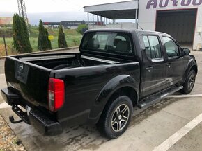 NISSAN NAVARA 2009 2.5D 4X4 + UZÁVIERKA NEPOJAZDNÉ - 3