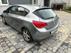 Opel Astra J 1.6 16v - 3