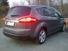 Predám Ford S-Max Titanium r.v. 2012, polokoža - TOP PONUKA - 3